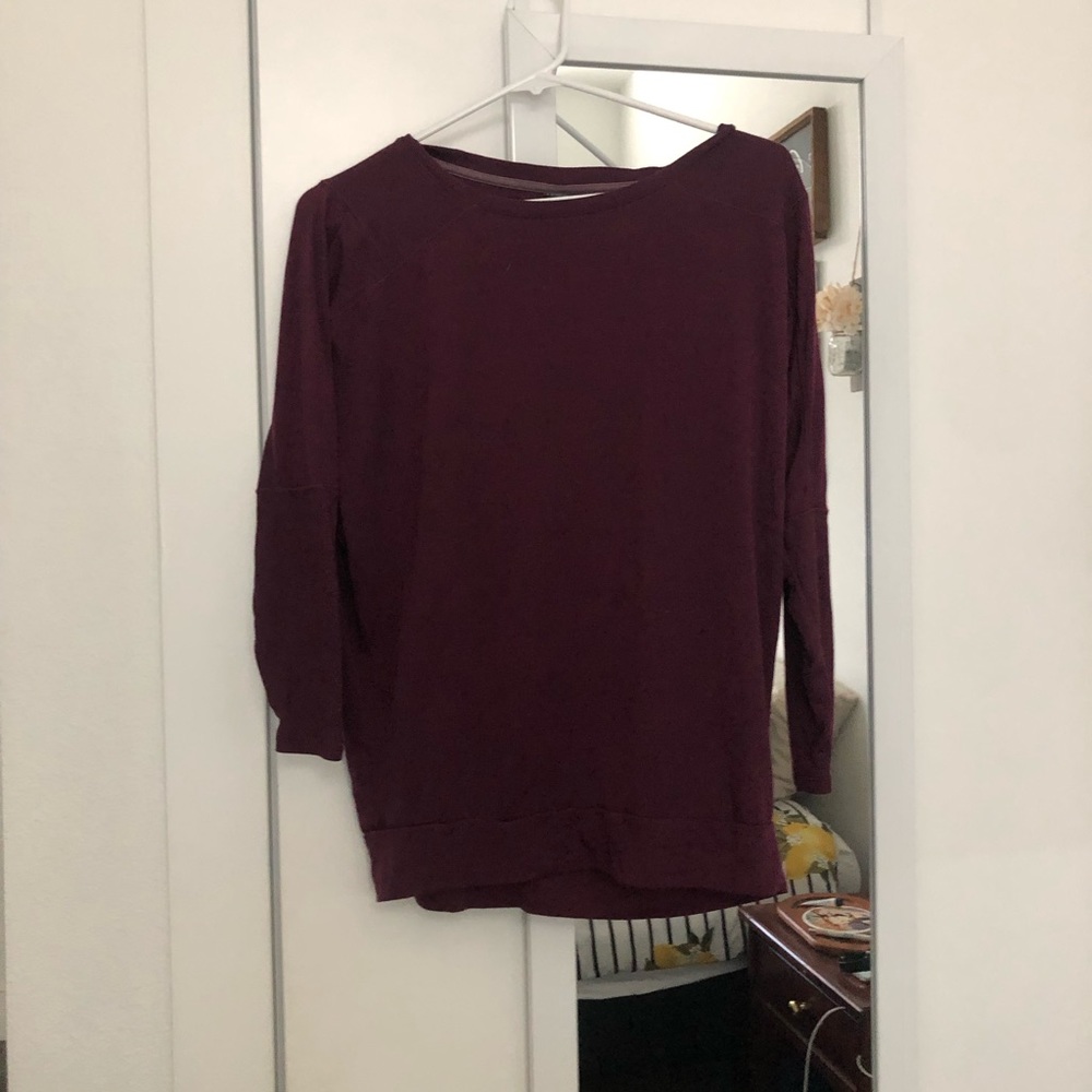 Workout top - Picture 2 of 2
